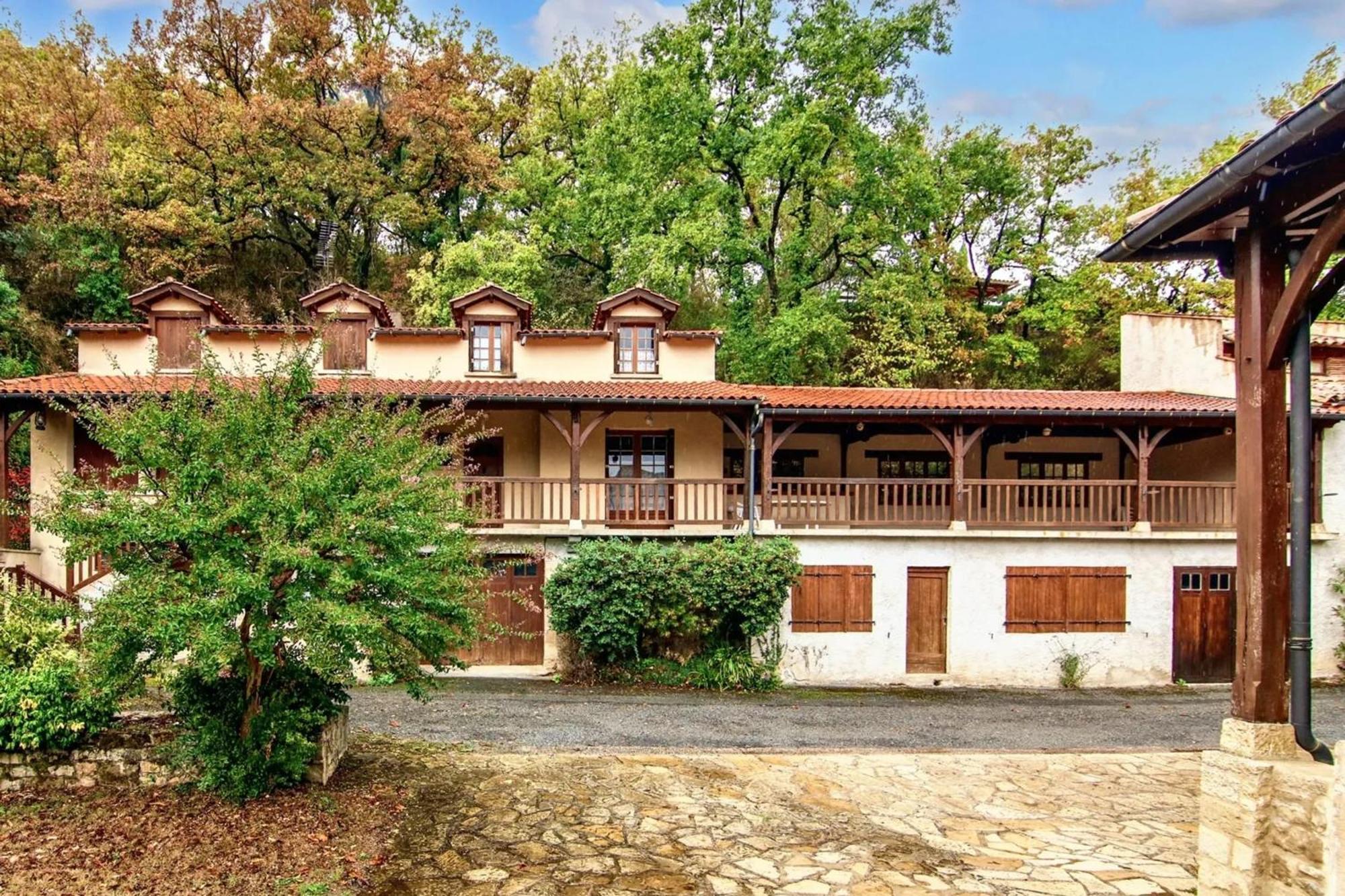 Villa Confortable A Milhars Avec Piscine Privee エクステリア 写真
